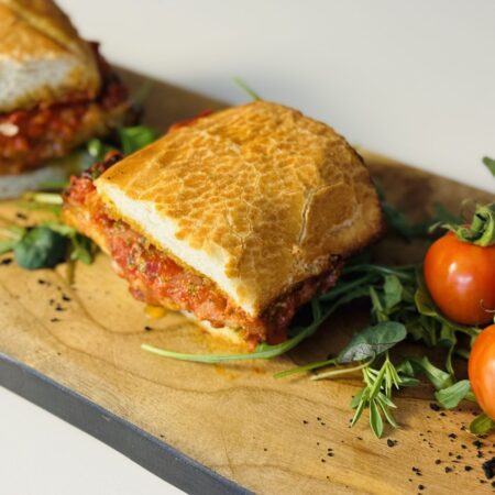 Melanzane alla parmigiana sandwich